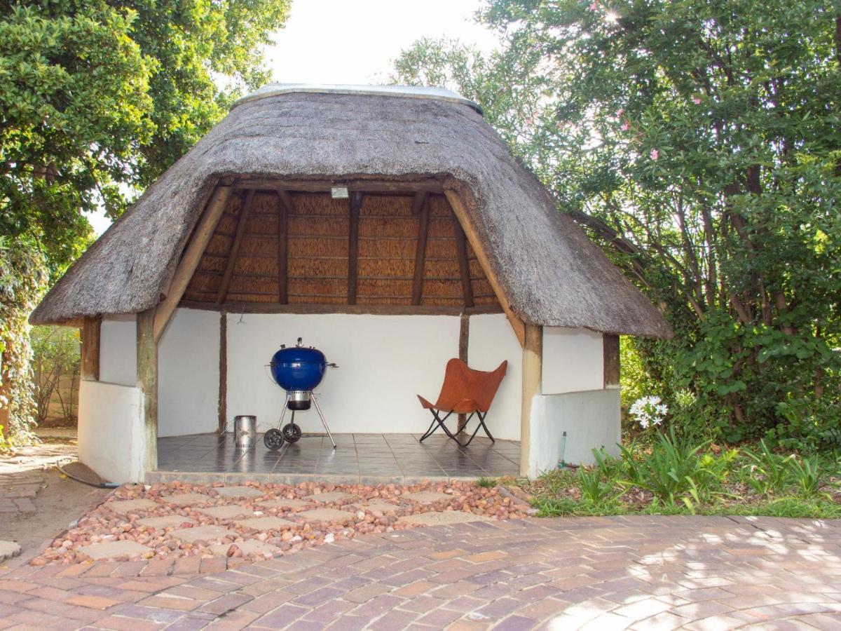 Zwelakho Furnished Apartments The Cube Johannesburg Eksteriør bilde