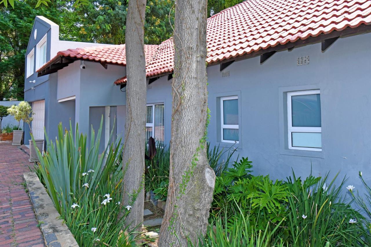 Zwelakho Furnished Apartments The Cube Johannesburg Eksteriør bilde