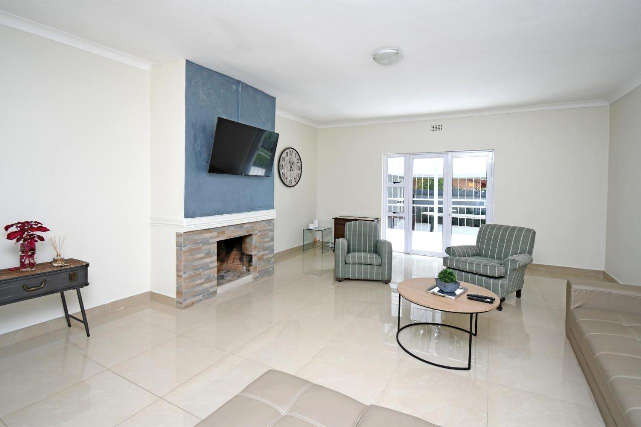 Zwelakho Furnished Apartments The Cube Johannesburg Eksteriør bilde