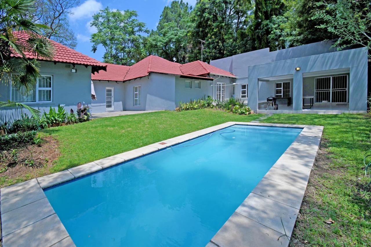 Zwelakho Furnished Apartments The Cube Johannesburg Eksteriør bilde