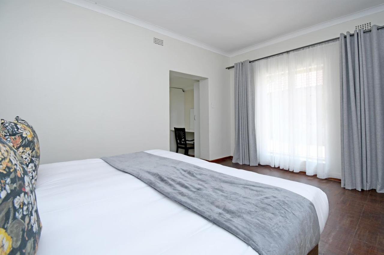 Zwelakho Furnished Apartments The Cube Johannesburg Eksteriør bilde