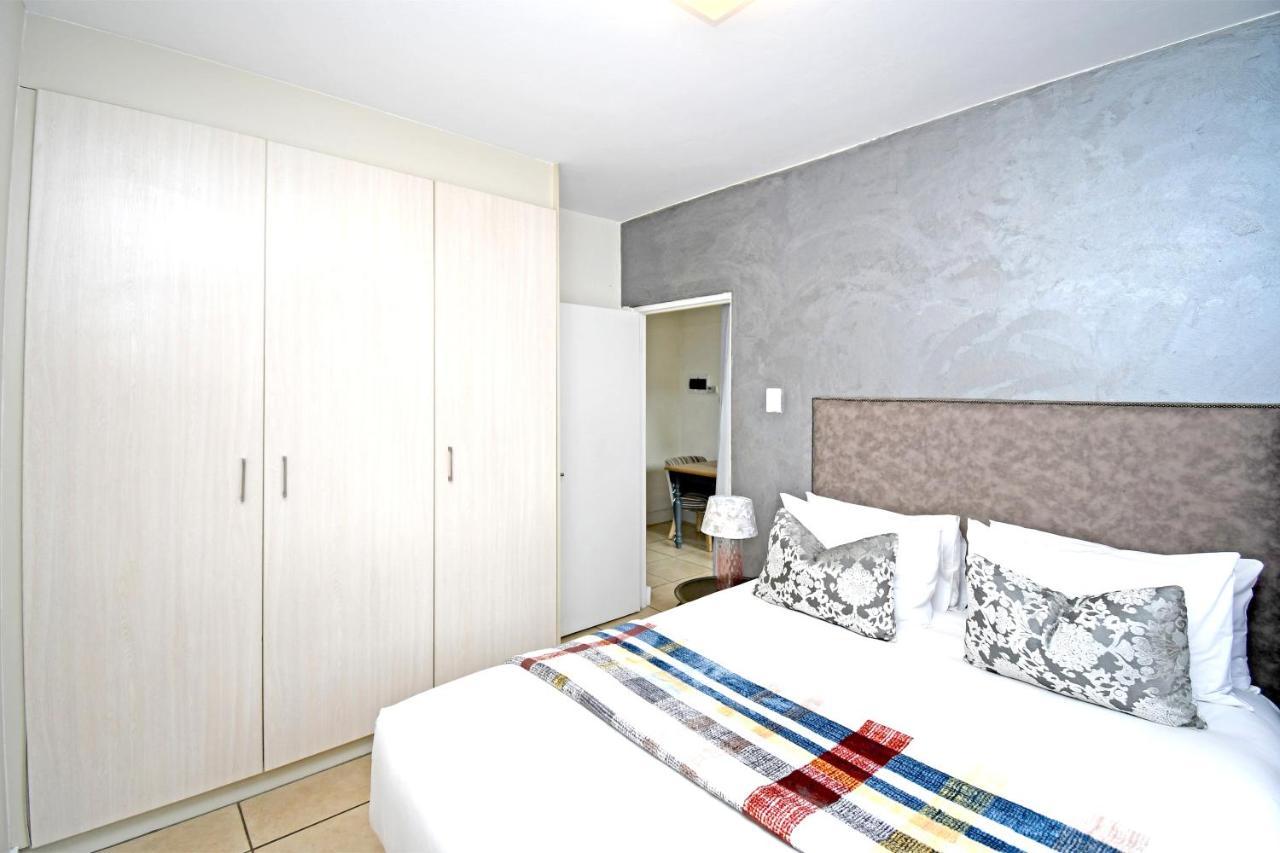Zwelakho Furnished Apartments The Cube Johannesburg Eksteriør bilde