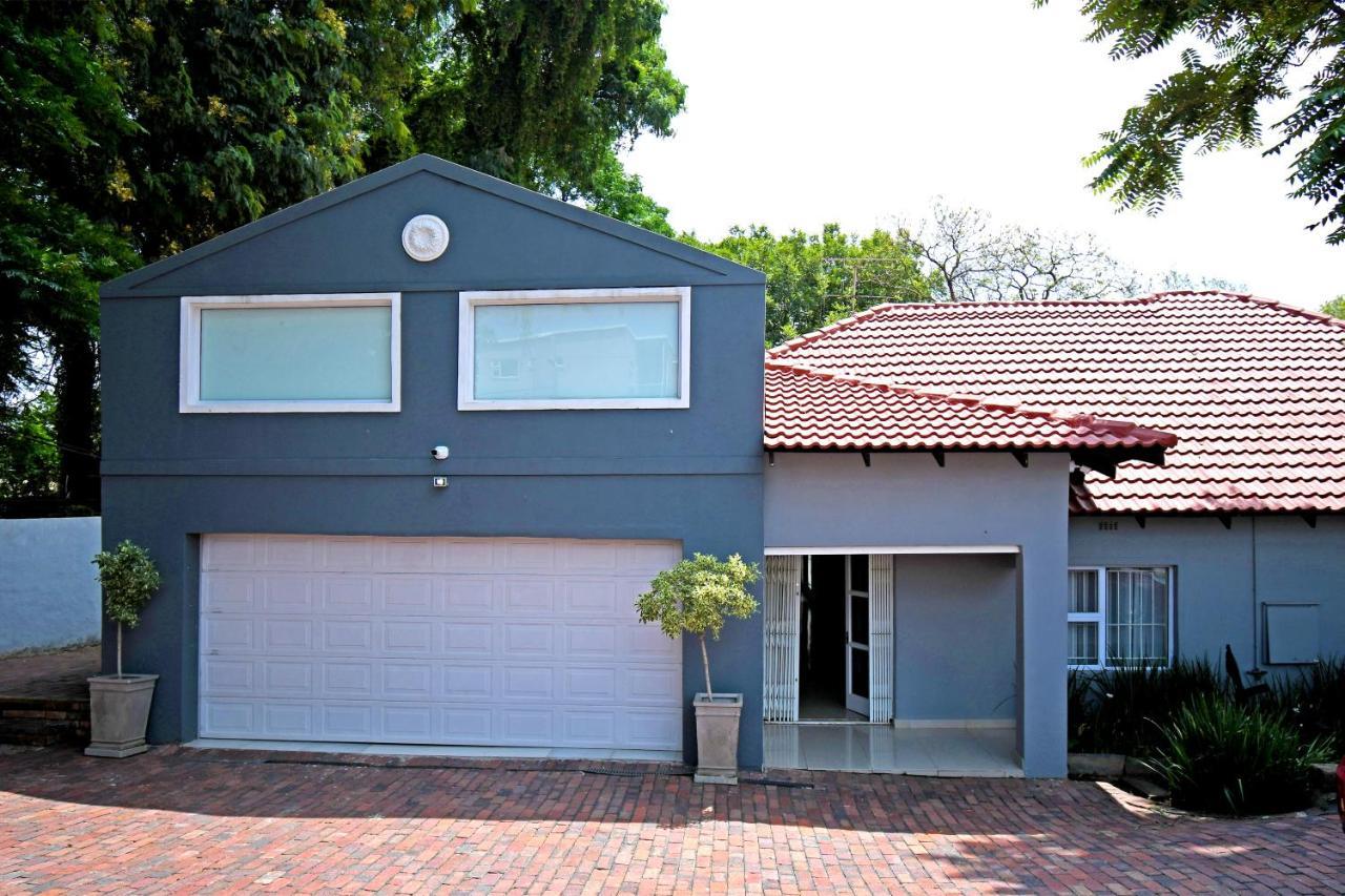 Zwelakho Furnished Apartments The Cube Johannesburg Eksteriør bilde